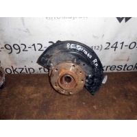 Кулак поворотный Terrano 14-/ Duster (12-15) пер R б\у