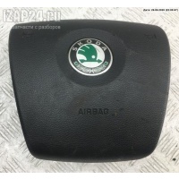 Подушка безопасности (Airbag) водителя Skoda Octavia mk2 (A5) 2007 1Z0880201AM