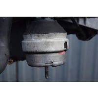 Подушка крепления двигателя Audi A4 (B5) 1998 8D0199379AC