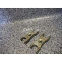 Кронштейн форсунки VAG Alhambra (2010 - ) 03L130216A