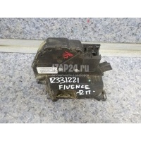 Замок двери передней правой Renault Megane III (2009 - 2016) 805020022R