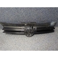 Решетка радиатора VAG Golf IV/Bora (1997 - 2005) 1J0853655G