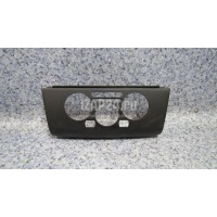 Накладка (кузов внутри) Nissan Tiida (C11) (2007 - 2014) 27570-em10a