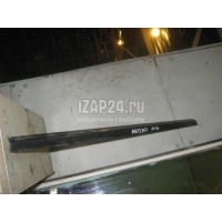 Накладка стекла заднего правого Nissan Primera P11E (1996 - 2002) 828202F000