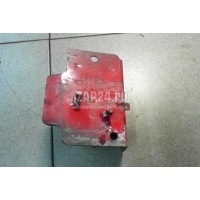 Кронштейн усилителя переднего бампера левый Nissan Almera N16 (2000 - 2006) 62211AU300