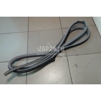 Уплотнитель (внутри) Toyota Land Cruiser (100) (1998 - 2007) 6233260020A0