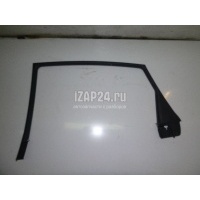 Накладка (кузов внутри) Nissan M (Y50) (2004 - 2010) 822D4EG000