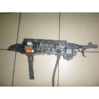 Блок реле Toyota CorollaVerso (2004 - 2009) 8274105030
