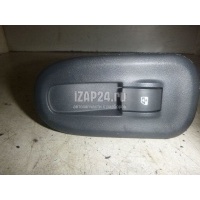 Кнопка стеклоподъемника Renault Duster (2012 - ) 8200476809