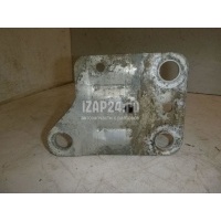 Кронштейн усилителя переднего бампера правый Renault Megane II (2003 - 2009) 8200011107