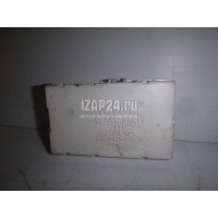Блок электронный Toyota Matrix (2001 - 2008) 8264101010