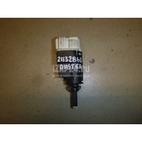 Датчик включения стопсигнала Renault Almera (G15) (2013 - ) 253206170R