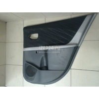 Обшивка двери задней правой Toyota Yaris (2005 - 2011) 676300D400C0