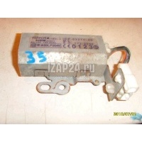 Блок электронный Toyota LS 430 (UCF30) (2000 - 2006) 8999350020