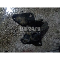 Кронштейн двигателя правый Mitsubishi Pajero/Montero III (V6, V7) (2000 - 2006) ME203411