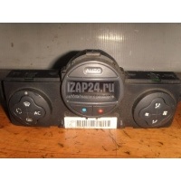 Блок управления климатической установкой Renault Modus (2004 - 2012) 8200563524