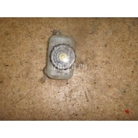 Бачок главного тормозного цилиндра Toyota RX 300/330/350/400h (2003 - 2009) 4722048020