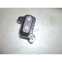Кнопка центрального замка Mazda CX 7 (2007 - 2012) GEA466660