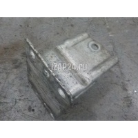 Кронштейн усилителя переднего бампера левый VAG A8 [4E] (2002 - 2010) 4E0807115