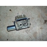 Петля двери задней левой нижняя Renault Clio III (2005 - 2012) 8200864601