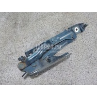 Петля крышки багажника Mazda Mazda 3 (BK) (2002 - 2009) BN8V52720C