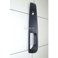 Накладка блока управления стеклоподъемниками Hyundai-Kia Ceed (2007 - 2012) 823611H000EQ