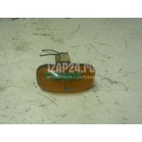 Повторитель на крыло желтый Nissan Primera WP11E (1998 - 2001) 261609F000