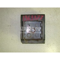 Кронштейн усилителя переднего бампера правый Mazda MPV II (LW) (1999 - 2006) LC625312YA