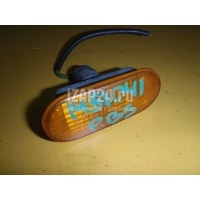 Повторитель на крыло желтый VAG Arosa (1997 - 2004) 3B0949117B