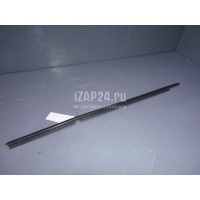 Накладка стекла заднего левого Toyota Yaris (2005 - 2011) 682300D050