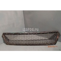 Решетка в бампер Renault Sandero (2009 - 2014) 8200735103