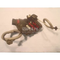Замок двери передней правой Volvo S40 (2004 - 2012) 31253658