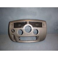 Рамка магнитолы Renault Scenic II (2003 - 2009) 8200554466
