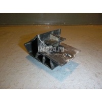 Кронштейн заднего бампера левый Renault Scenic II (2003 - 2009) 8200251387