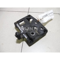 Кронштейн кондиционера Hyundai-Kia RIO (2000 - 2005) 0K30C15810A