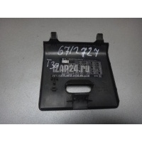 Крышка блока предохранителей Nissan X-Trail (T30) (2001 - 2006) 68964-8h300