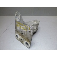Кронштейн усилителя переднего бампера правый Renault Megane II (2003 - 2009) 8200011107