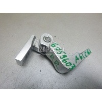 Петля двери задней правой верхняя VAG Allroad quattro (2006 - 2012) 4F0833402