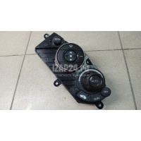 Блок управления климатической установкой 5D 2006 - 2012 79600SMGG52ZA