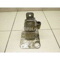 Кронштейн усилителя переднего бампера правый Renault Megane II (2003 - 2009) 8200011107