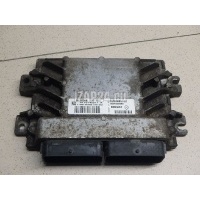 Блок управления двигателем Renault Logan (2005 - 2014) 8200483732