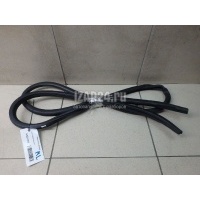 Уплотнитель (внутри) Toyota IS 250/350 (2005 - 2013) 6233253051