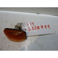 Повторитель на крыло желтый Nissan Primera P11E (1996 - 2002) 261609F000