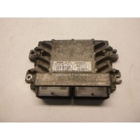 Блок управления двигателем Renault Logan (2005 - 2014) 8200483732