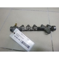 Рейка топливная (рампа) Nissan Navara (D40) (2005 - 2015) 1752000Q2L