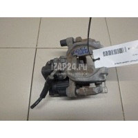 Суппорт тормозной задний правый VAG Golf Sportsvan (2014 - ) 8V0615424