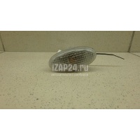 Повторитель на крыло белый Mazda Mazda 2 (DE) (2007 - 2014) GJ6A51120E