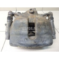 Суппорт тормозной передний правый VAG Octavia (A7) (2013 - 2020) 8V0615124A
