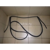 Уплотнитель двери Nissan X-Trail (T32) (2014 - ) 828304CB0A