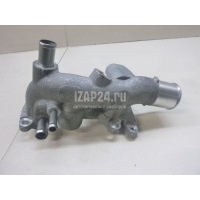 Фланец двигателя системы охлаждения Toyota RX 350/450H (2009 - 2015) 1633131180